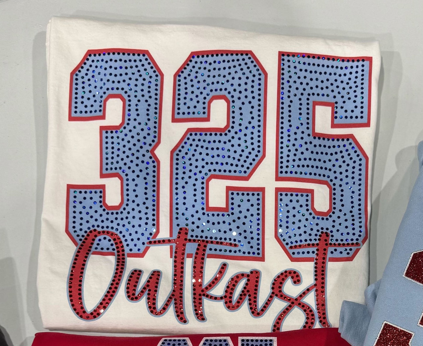 Block Script Spangle Boxy Crop