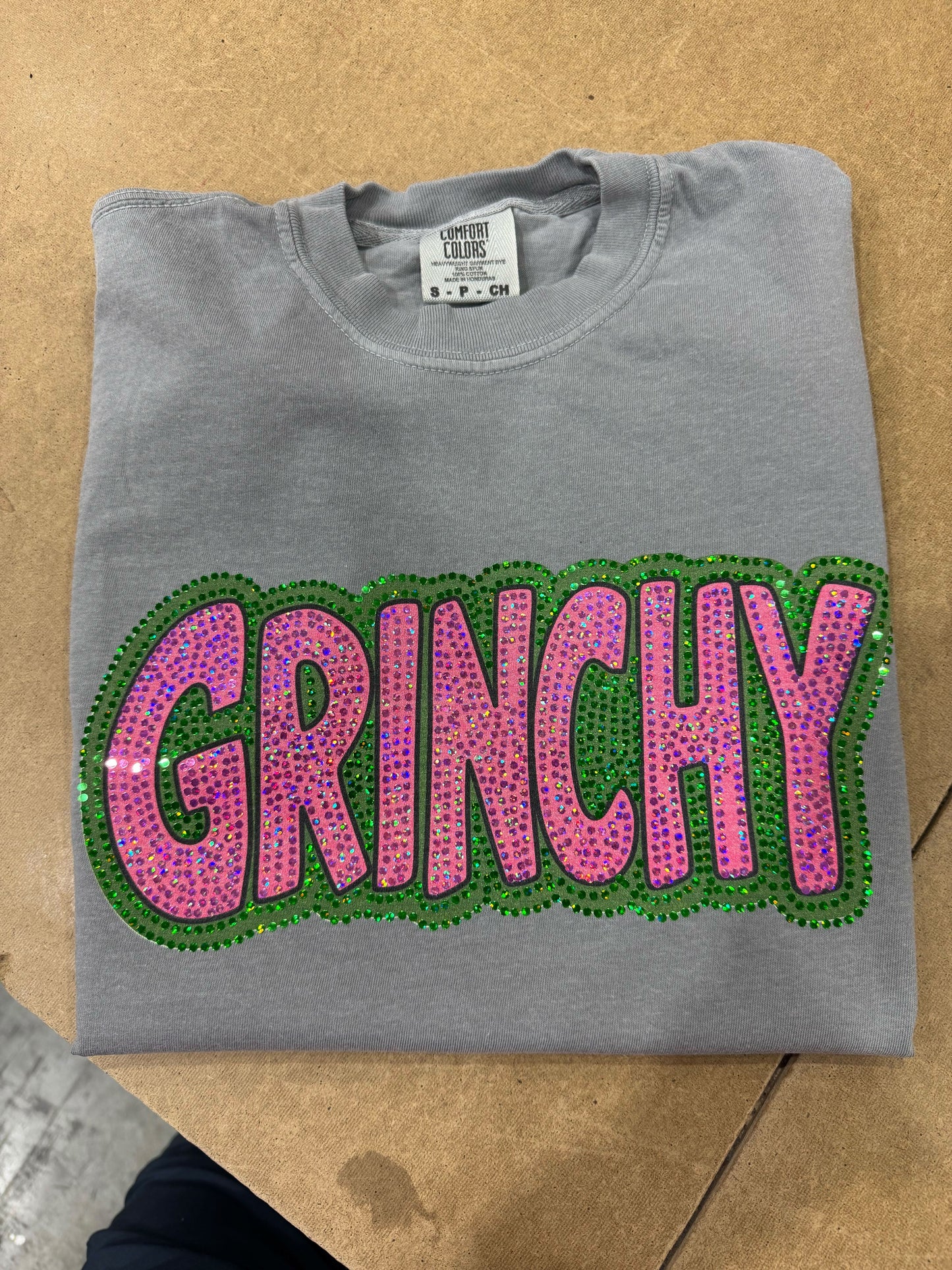 Grinchy Gray / Pink Green